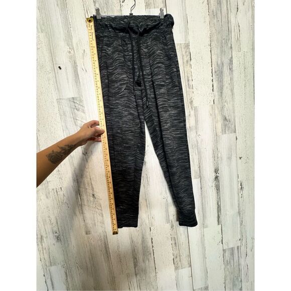 Gray joggers - Picture 10 of 11